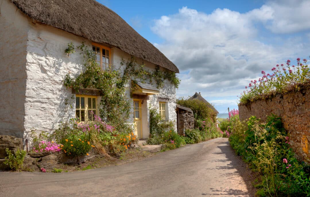 Boost Your Airbnb Bookings: 5 Hidden Issues Every Holiday Let Host Should Check